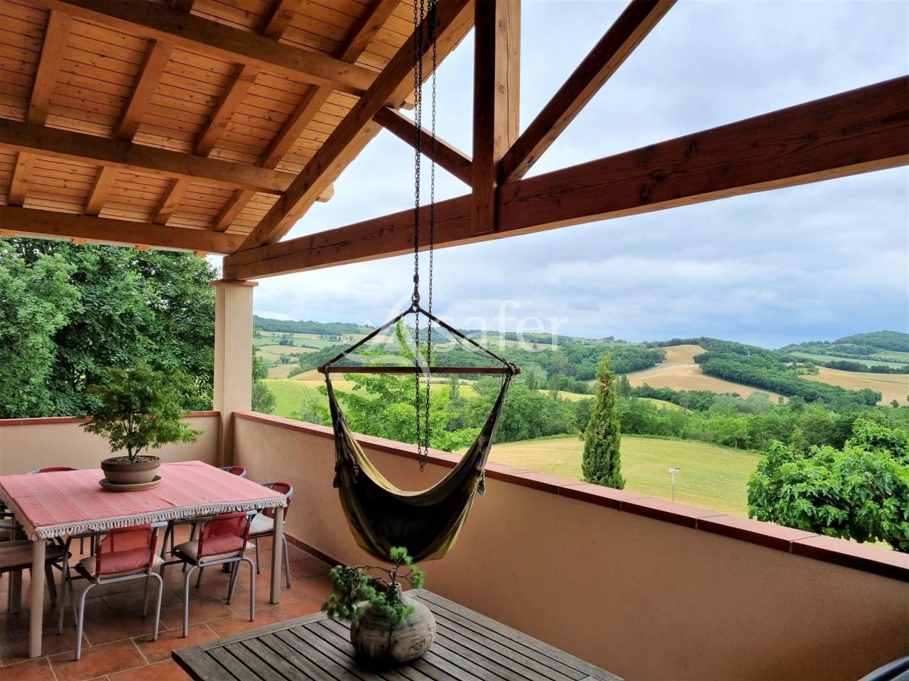 Corps de ferme id&eacute;al &eacute;levage et g&icirc;te 15ha de terres Lavaur