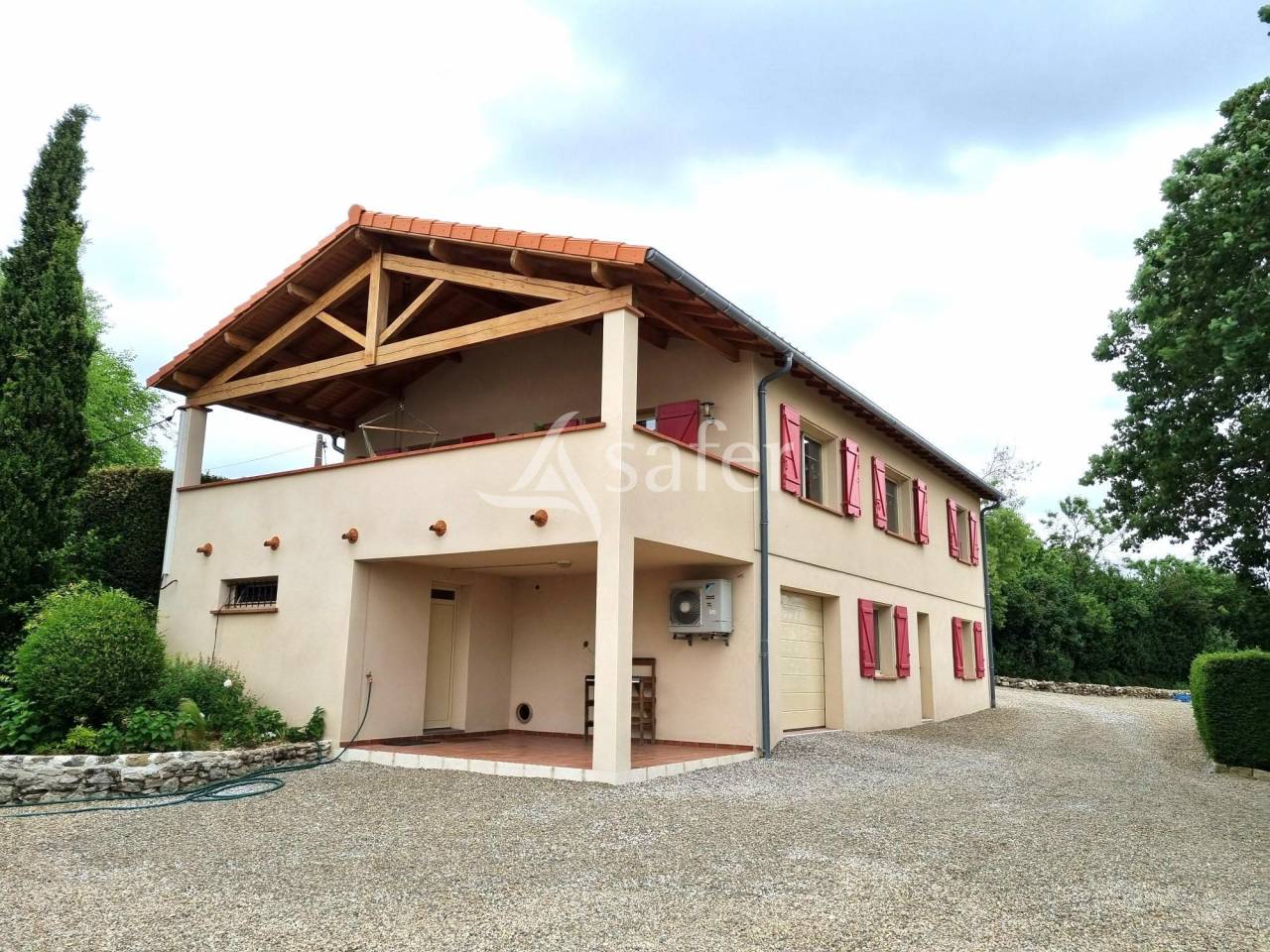 Corps de ferme id&eacute;al &eacute;levage et g&icirc;te 15ha de terres Lavaur