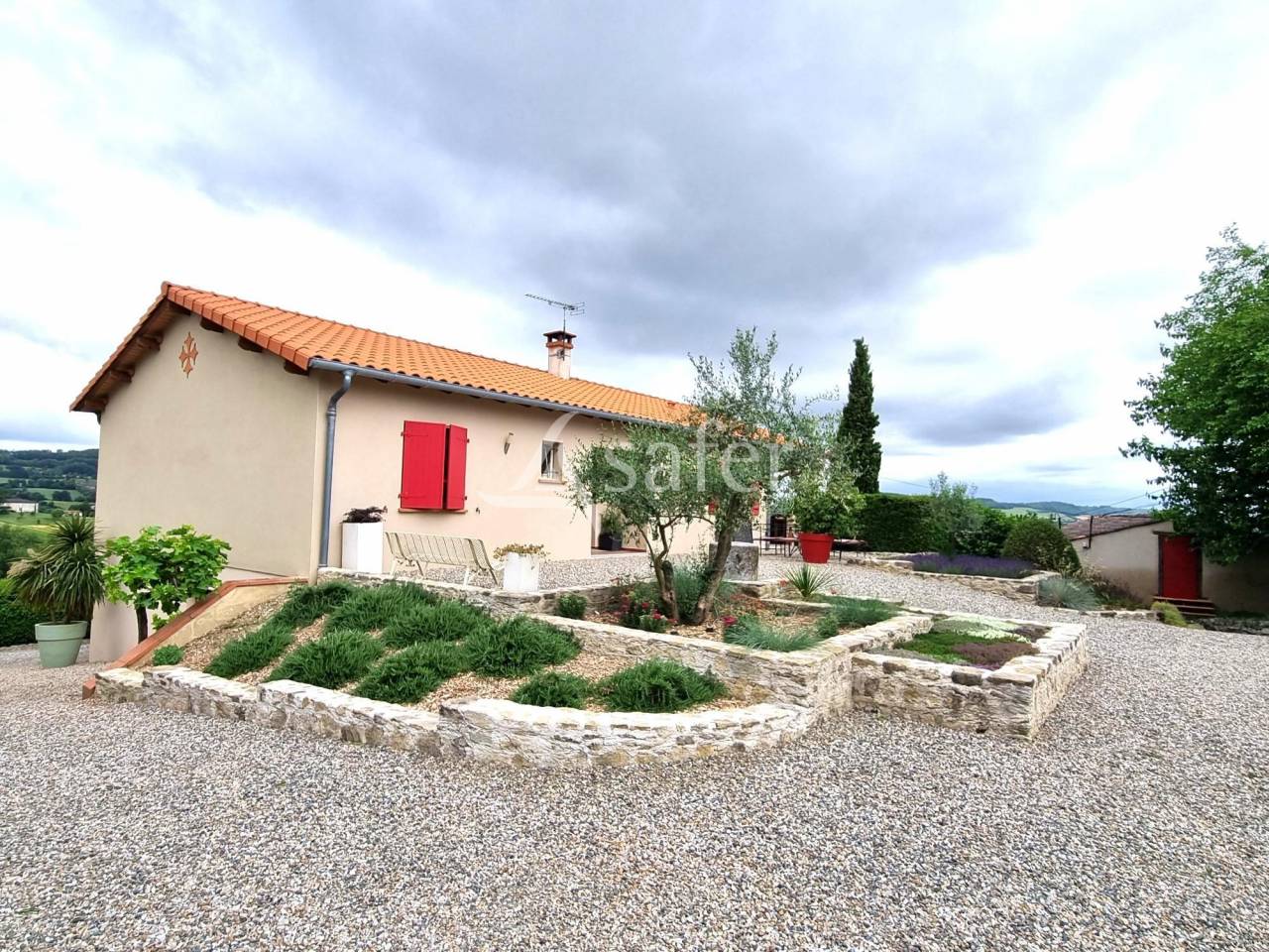 Corps de ferme id&eacute;al &eacute;levage et g&icirc;te 15ha de terres Lavaur