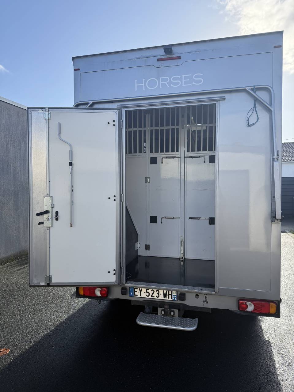 CAMION CHEVAUX VL 2 Places en stalle 