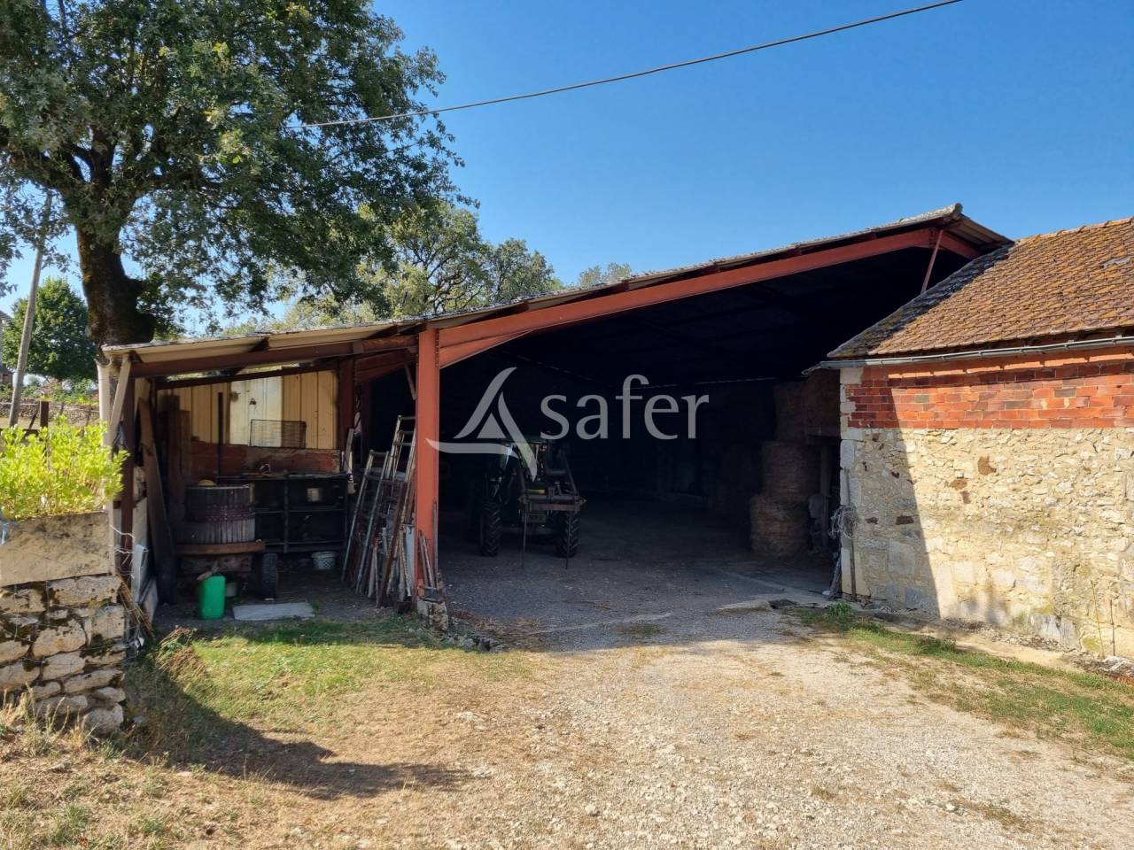 Corps de ferme sur 5 ha Ouest du Lot