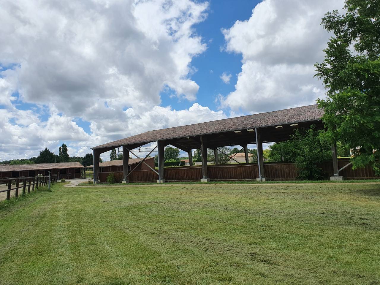 Propri&eacute;t&eacute; &Eacute;questre d&rsquo;Exception sur 2 Hectares