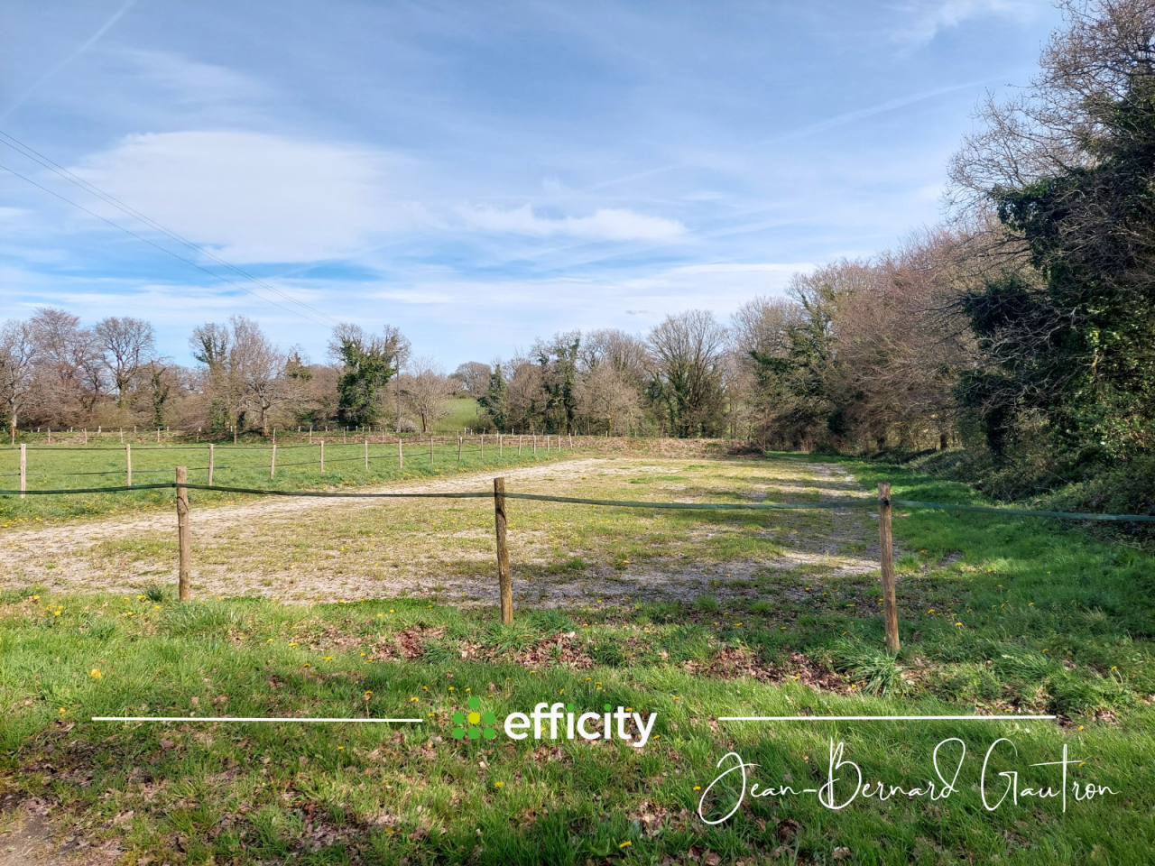  CORPS de FERME - 144 m&sup2; - &Eacute;CURIE - CARRI&Egrave;RE - 1.87 HA