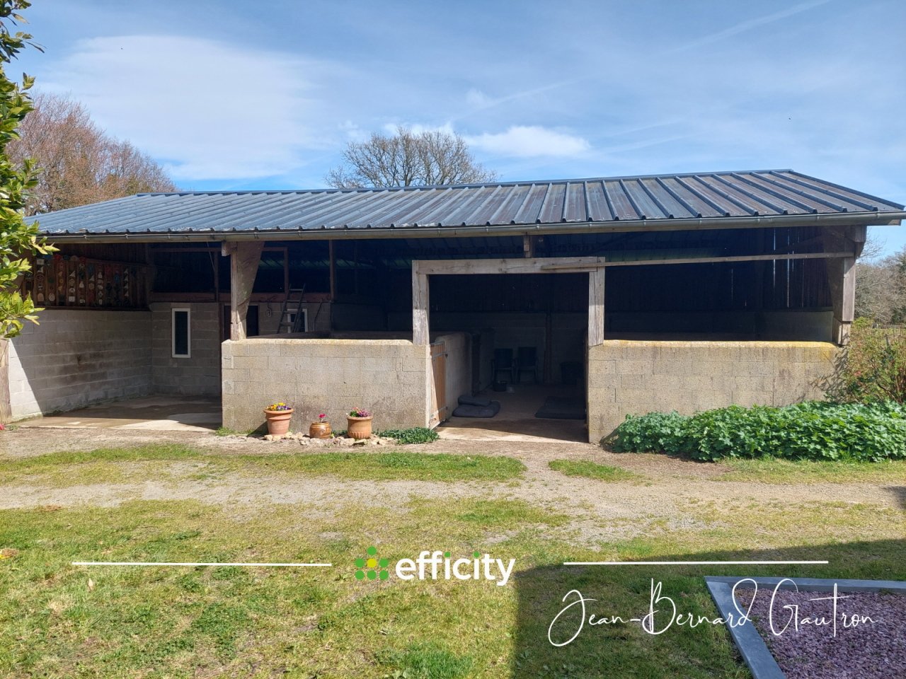  CORPS de FERME - 144 m&sup2; - &Eacute;CURIE - CARRI&Egrave;RE - 1.87 HA