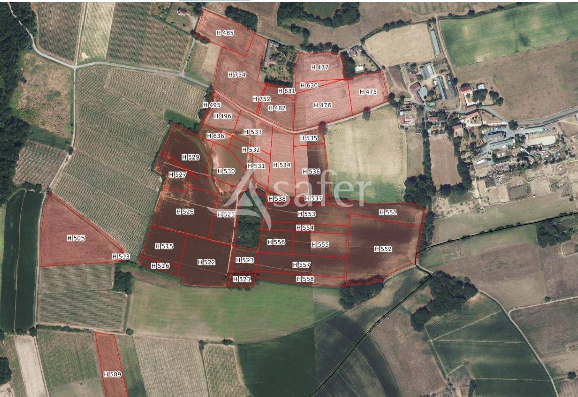 31 ha de terres agricoles avec un lac d'irrigation