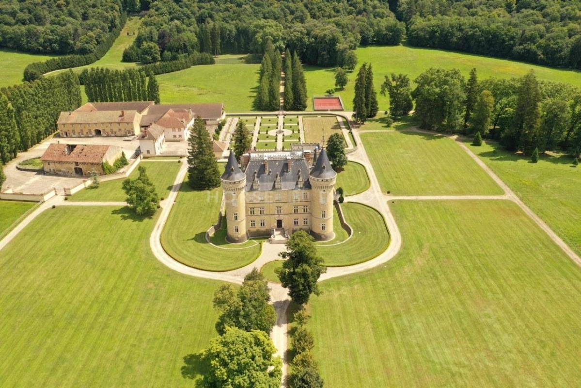 Chateau class&eacute; 130ha