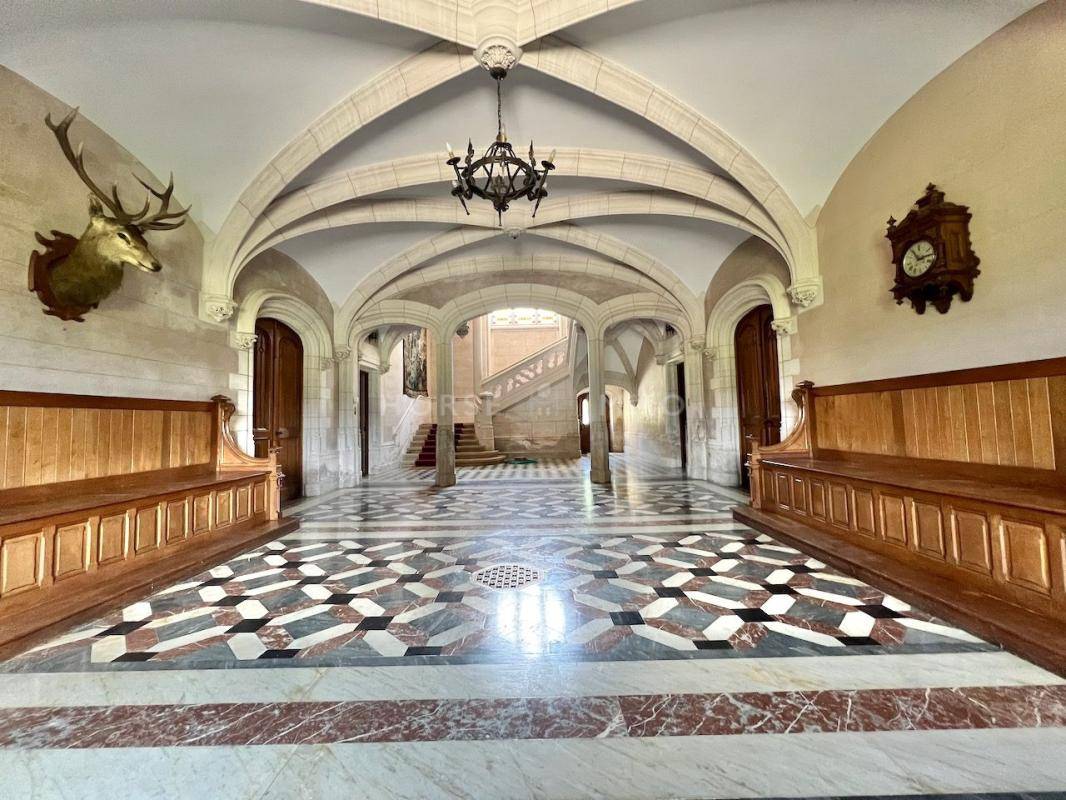 Chateau class&eacute; 130ha