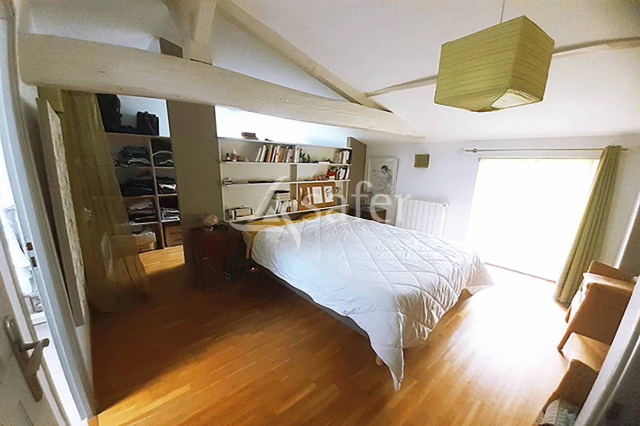 Long&egrave;re + 4ha pour chevaux