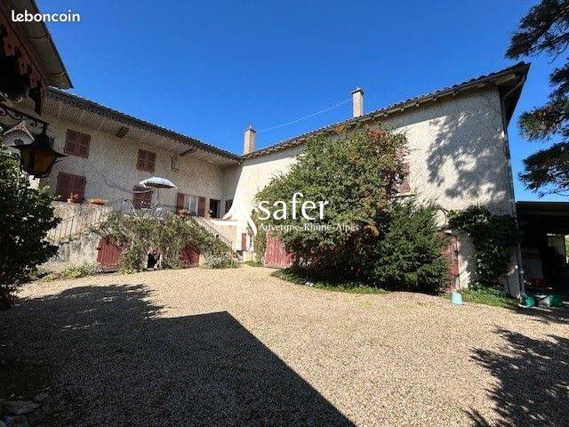 ANCIENNE PROPRIETE VITICOLE - FLEURIE