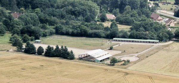 Ecurie de propri&eacute;taire sur 2 ha en Sologne