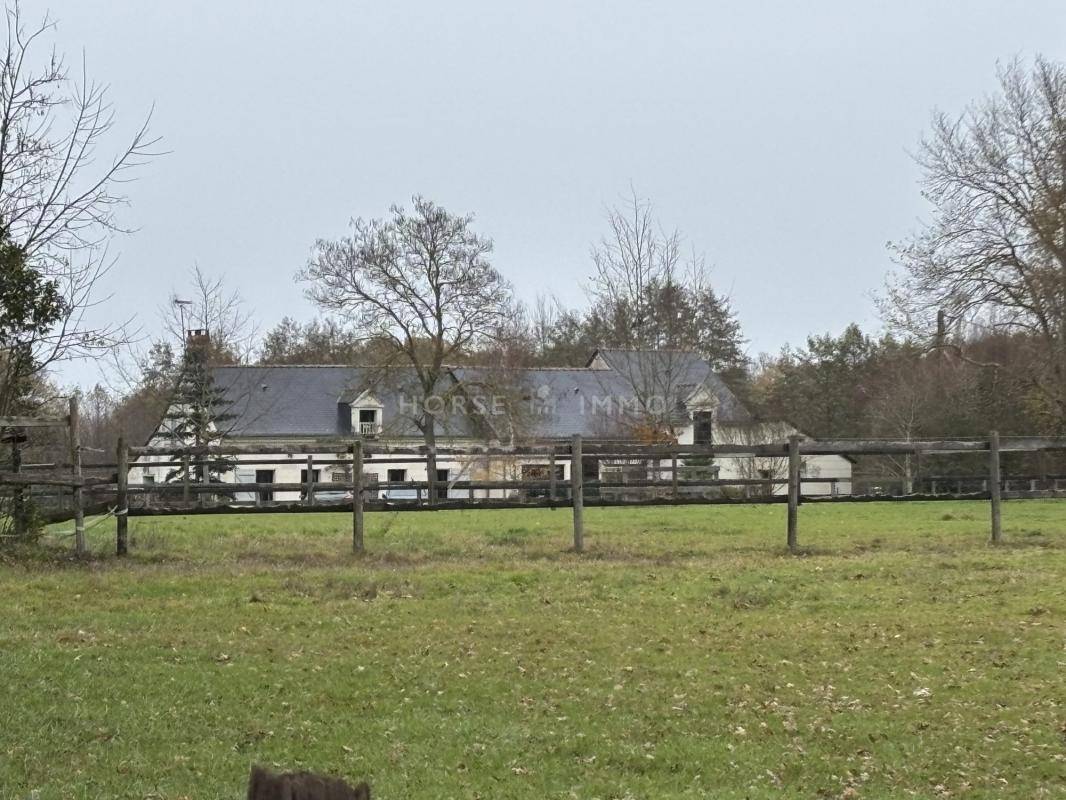 Rare ! Propri&eacute;t&eacute; &eacute;questre cl&eacute; en main &agrave; 15 min de Saumur