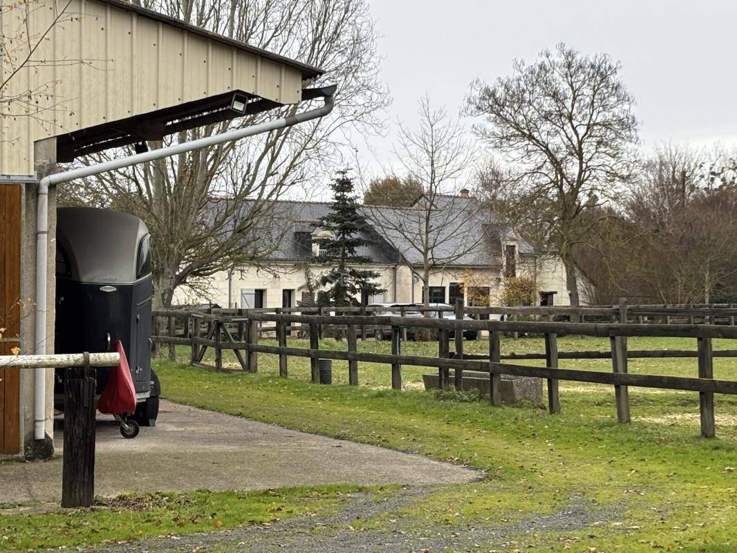Rare ! Propri&eacute;t&eacute; &eacute;questre cl&eacute; en main &agrave; 15 min de Saumur