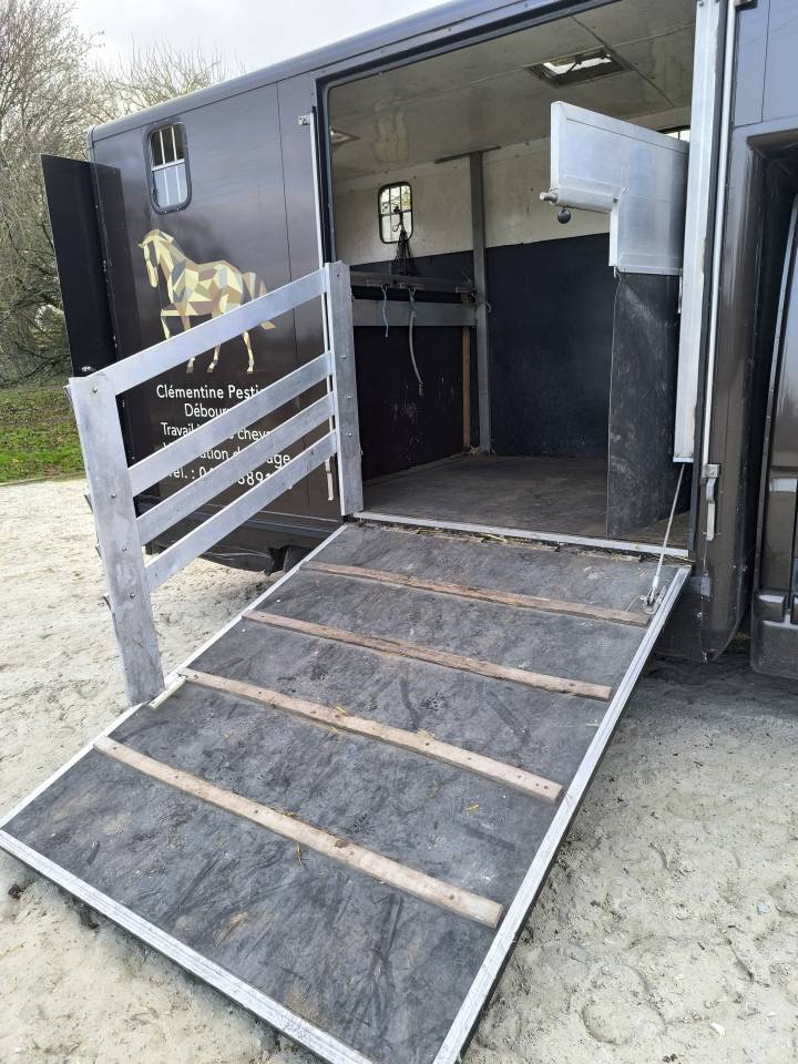 Camionette opel movano 2 chevaux 