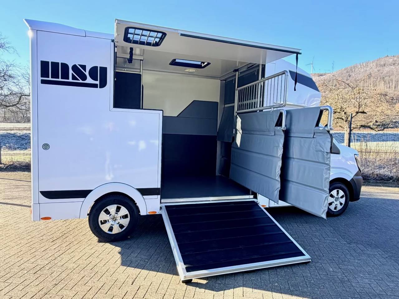 RENAULT MASTER Blue dCi 170 MSG STALLION LIGHT BOITE AUTOMATIQUE