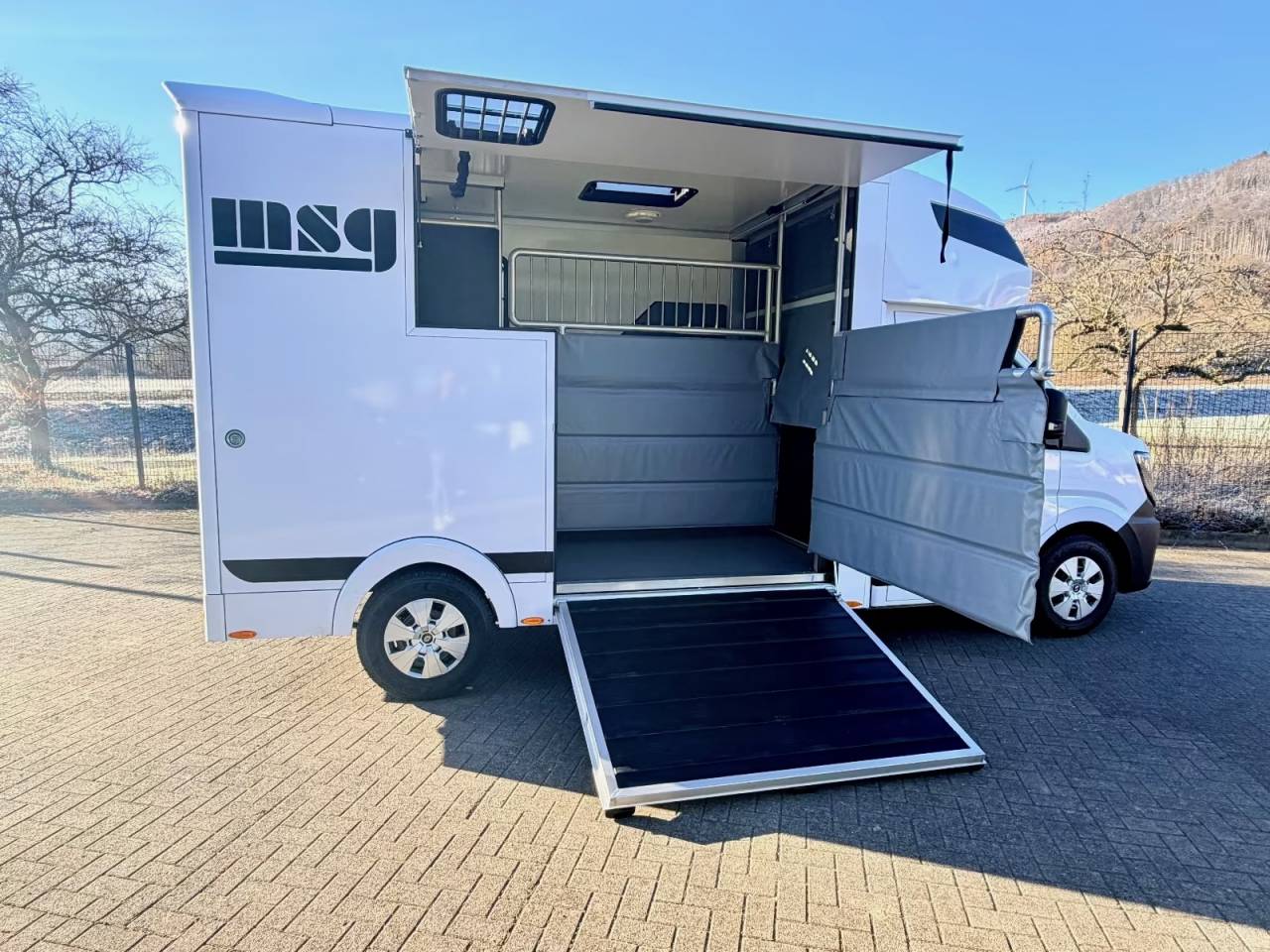 RENAULT MASTER Blue dCi 170 MSG STALLION LIGHT BOITE AUTOMATIQUE