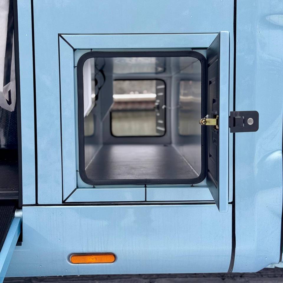 Camion chevaux Vl AKX 