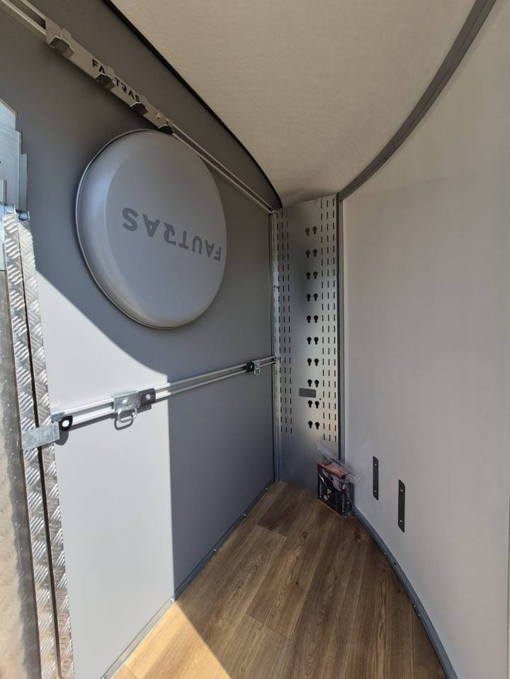 --NOUVEAU-- Oblic X2 Blanc Neuf pour la Suisse