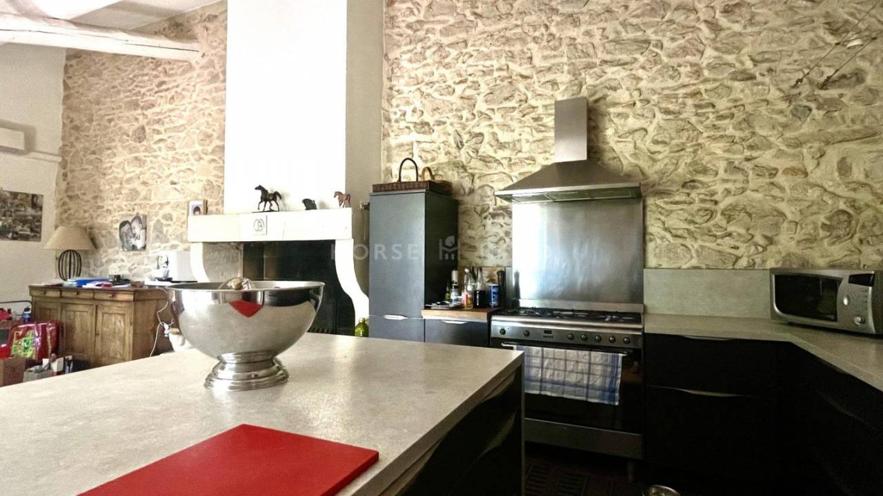 Domaine &eacute;questre aux portes de N&icirc;mes