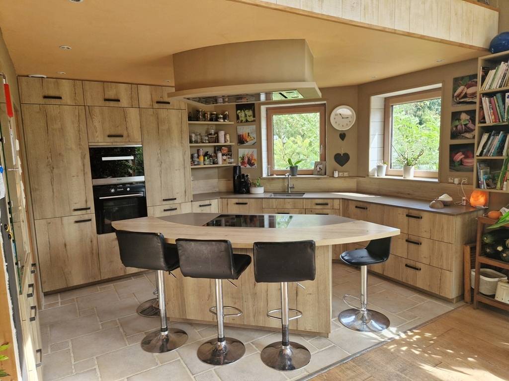 Propri&eacute;t&eacute; &eacute;questre &agrave; Chassepierre face &agrave; la Semois