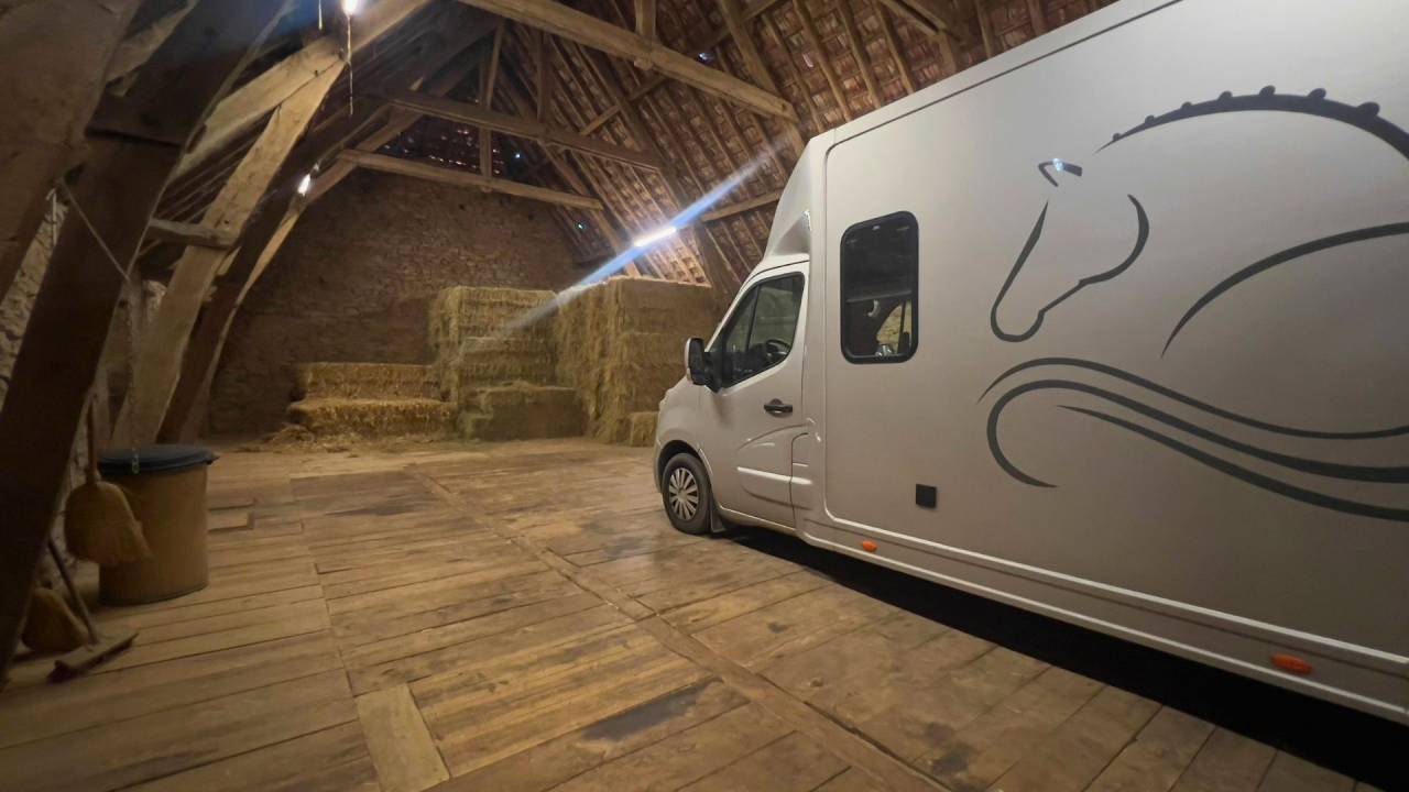  Lot (46) : Propri&eacute;t&eacute; &eacute;questre d&rsquo;excecption