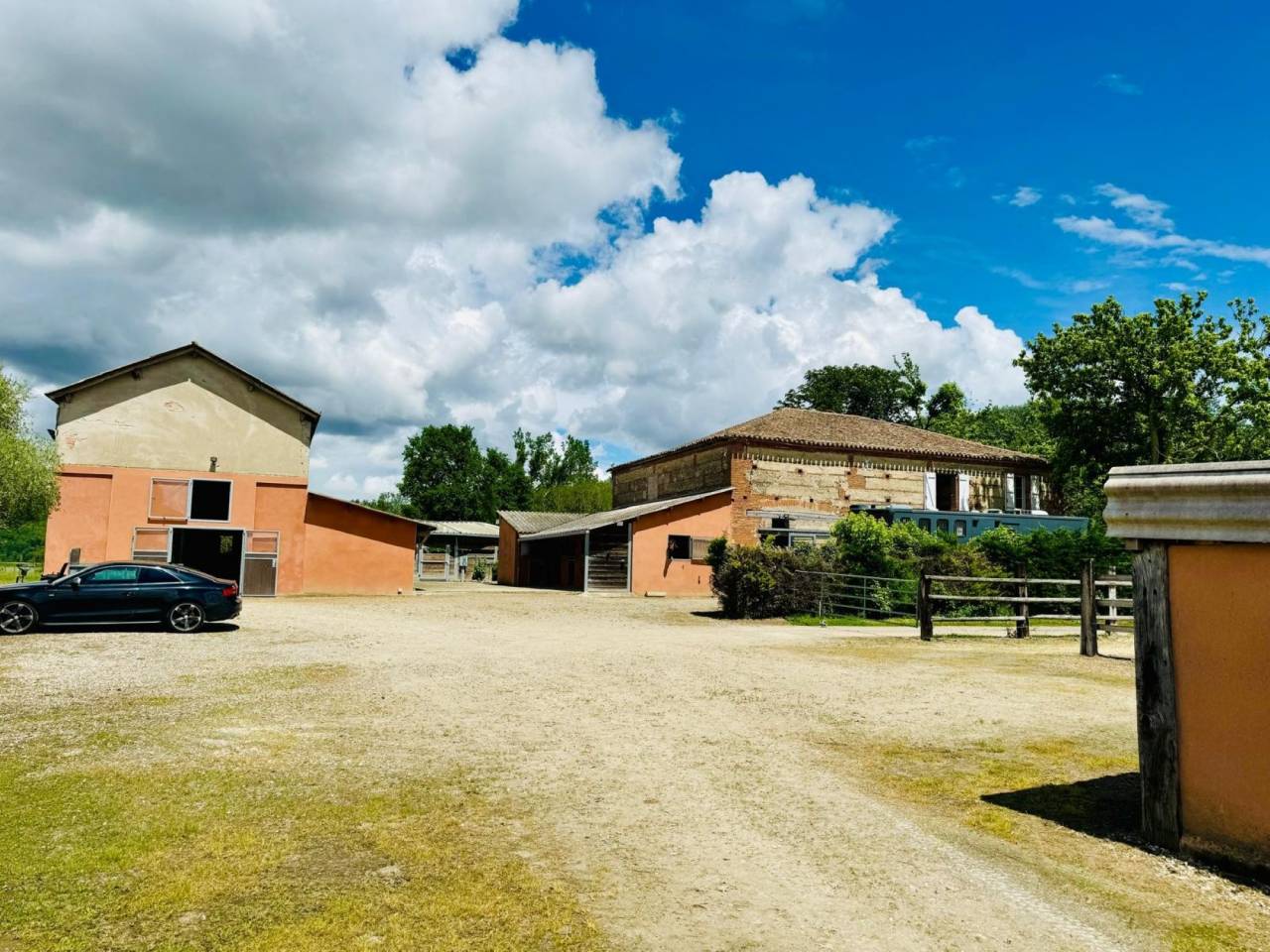 PROPRIETE DE 5 HECTARES DANS LE TARN ET GARONNE 