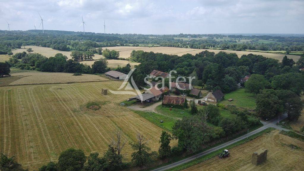Propri&eacute;t&eacute; d'environ 12,20 ha tr&egrave;s bien structur&eacute;e