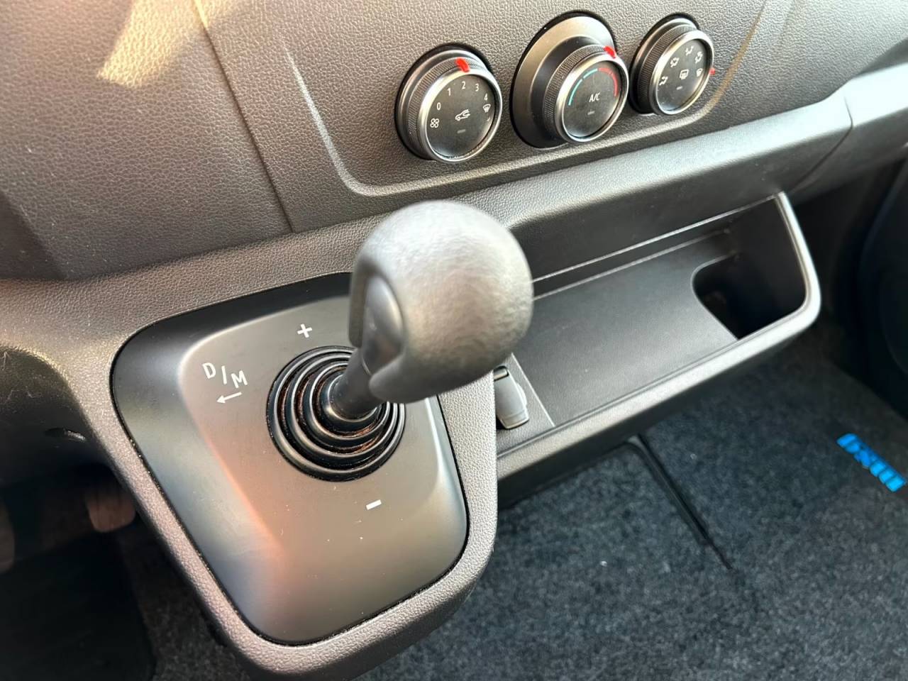 RENAULT MASTER dCi 180 MSG STALLION LIGHT Automatique