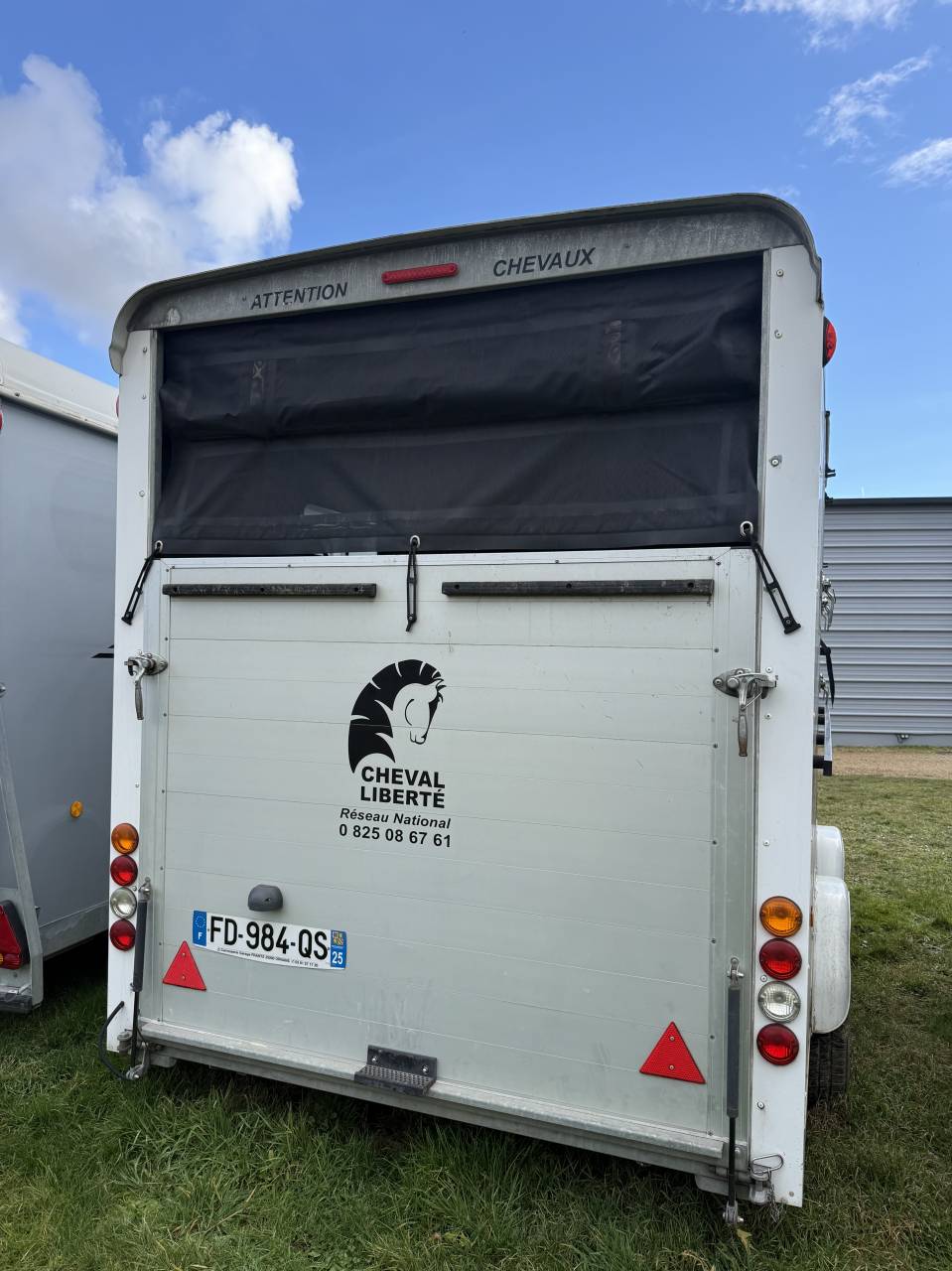 MAXI 3 CHEVAL LIBERT&Eacute; 