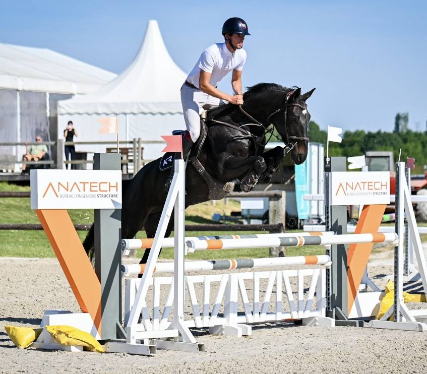 Super hongre 5 ans -cl&eacute; en main , facile