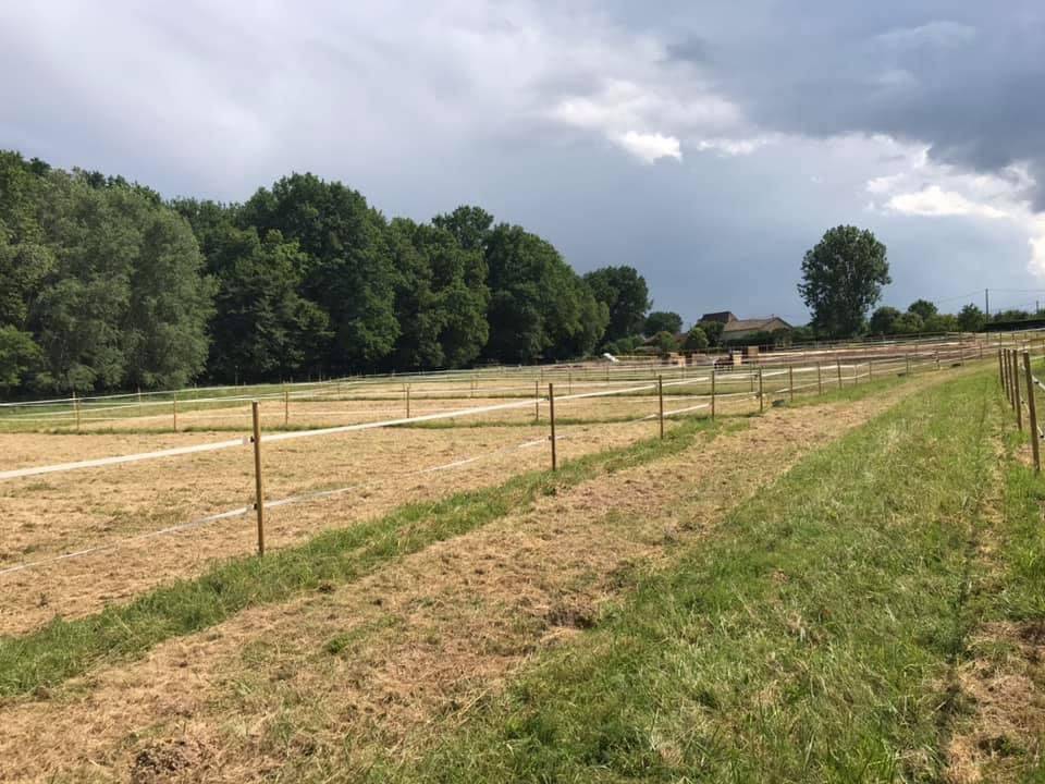 &Agrave; 30 minutes de Bergerac &ndash; 3 logements sur 4 hect