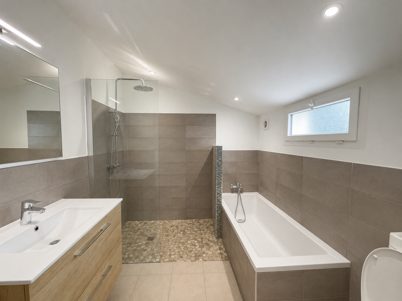 &Agrave; 30 minutes de Bergerac &ndash; 3 logements sur 4 hect