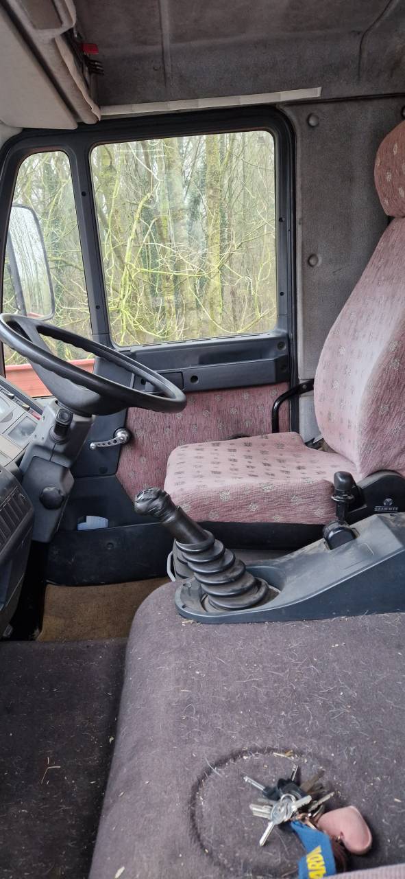 Camion MAN 4 chevaux a vendre