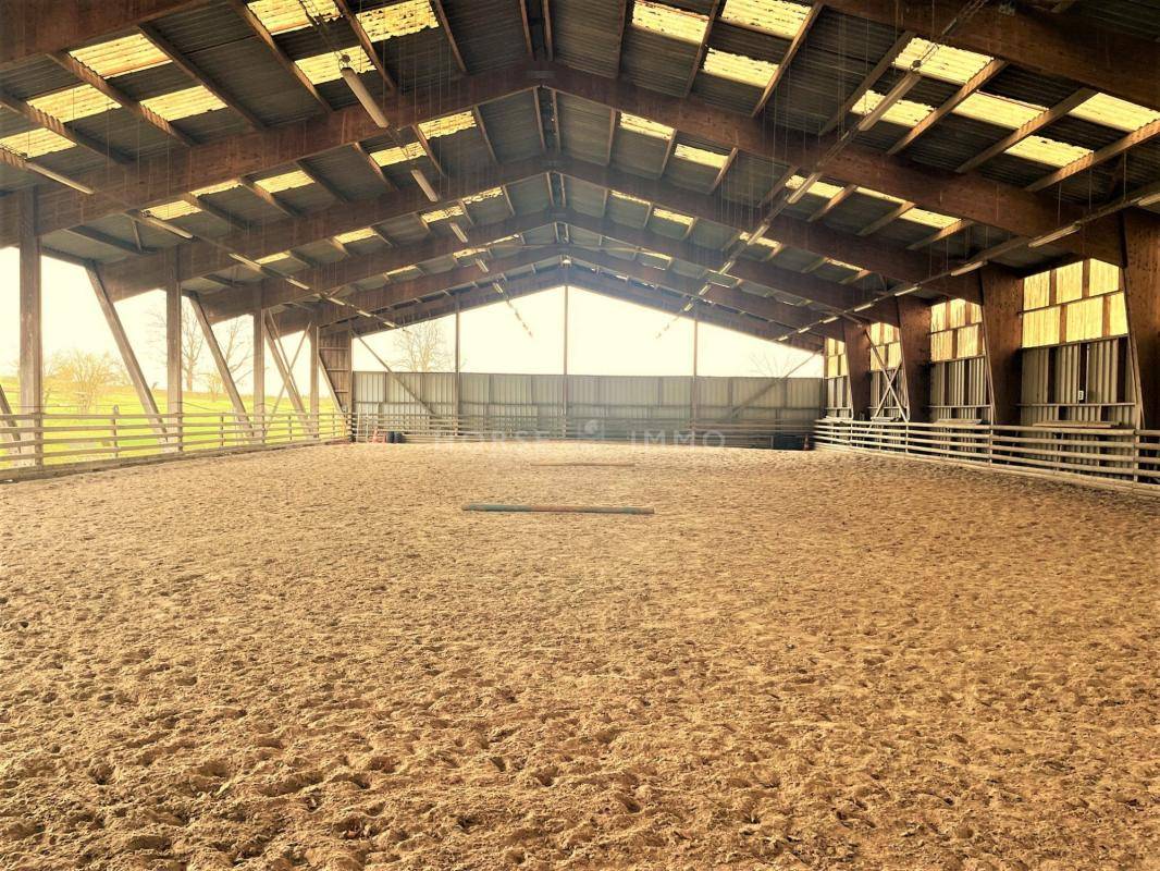 Propri&eacute;t&eacute; Equestre proche d'Evreux