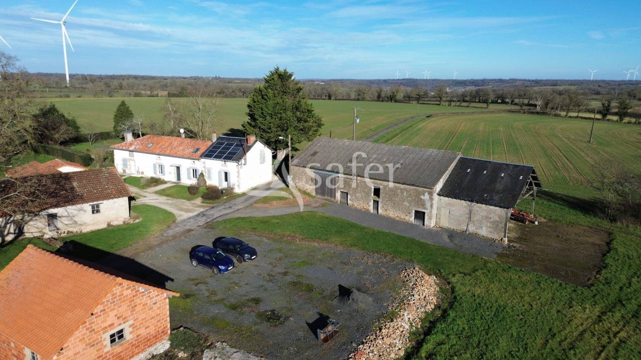 Ferme sur environ 69 ha