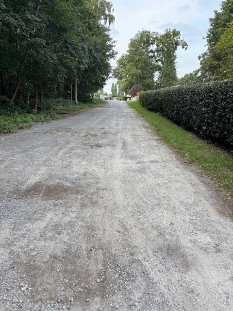 Centre &eacute;questre + conciergerie dans un cadre id&eacute;al 