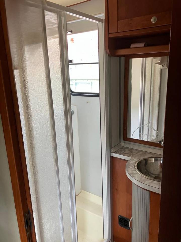 AK 12/230 6 chevaux avec home car