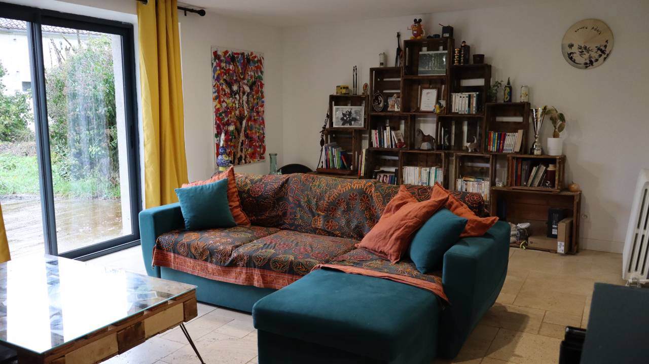 Propri&eacute;t&eacute; &eacute;questre secteur recherch&eacute; en Charente - 8 ha