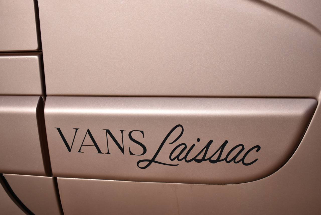 VL 2 chevaux stalle - 2021 - 14 700 km - 165 ch 