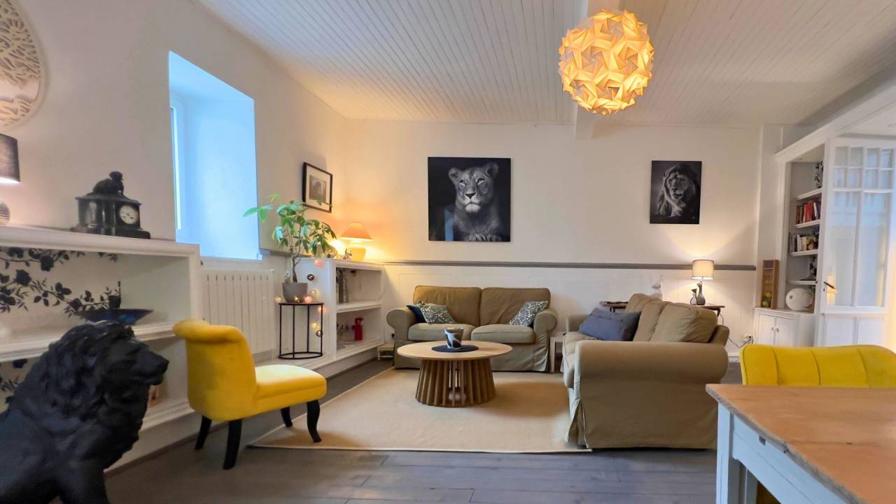 Propri&eacute;t&eacute; &eacute;questre de charme &agrave; proximit&eacute; de Villeneuve 