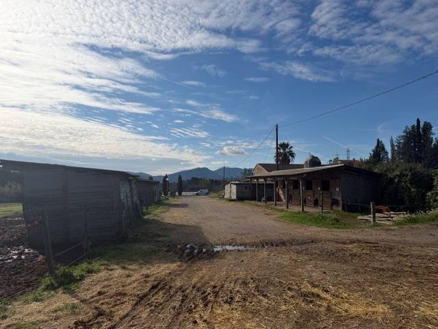 VEND FONDS DE COMMERCE CENTRE EQUESTRE LES MURETTES VAR
