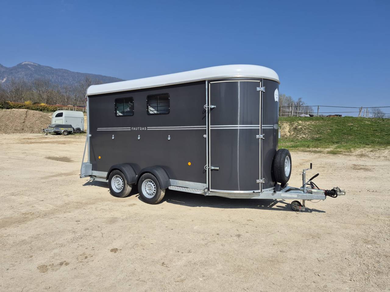 -REMISE- Van Fautras oblic+3 Gris  Neuf  pour la Suisse