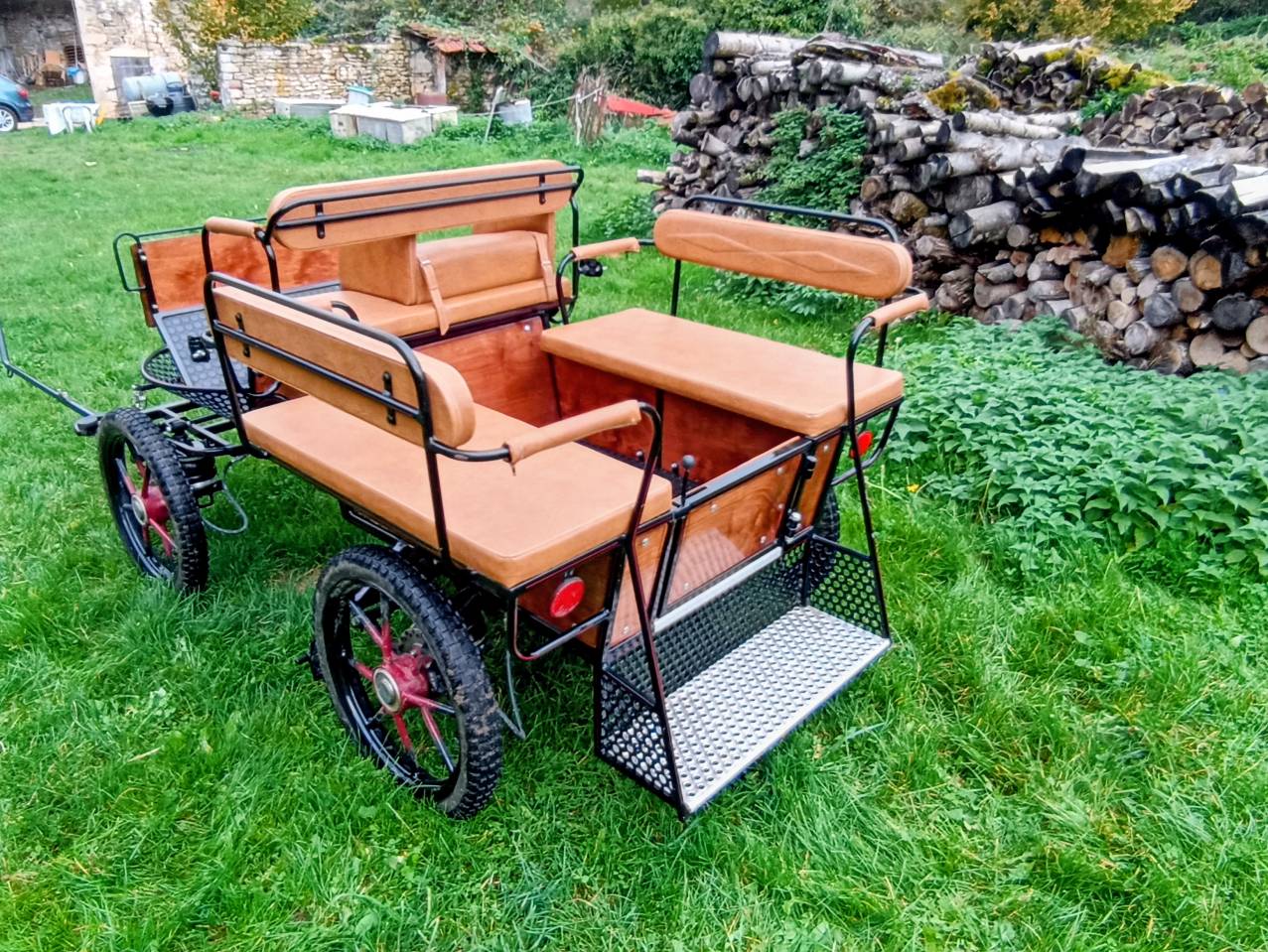 Cal&egrave;che loisir &eacute;tat neuf