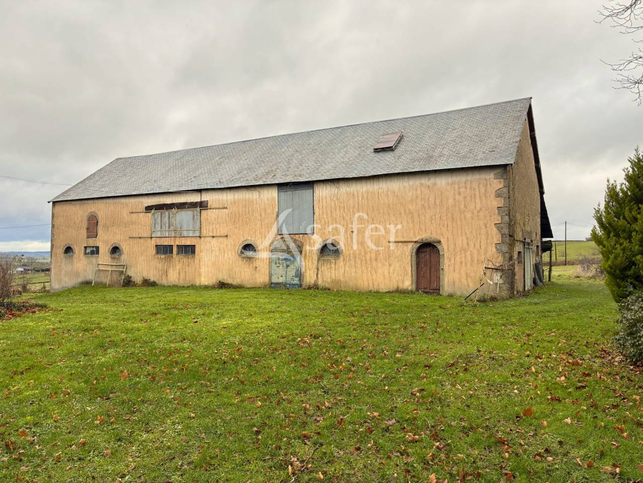 Fermette typique du bourbonnais