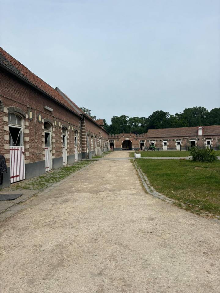 &Eacute;curie &agrave; reprendre!! Opportunit&eacute; rare!! 