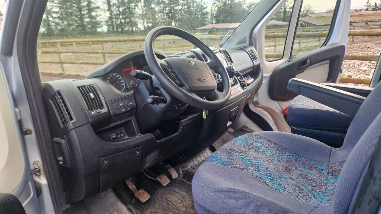  Peugeot master Theault