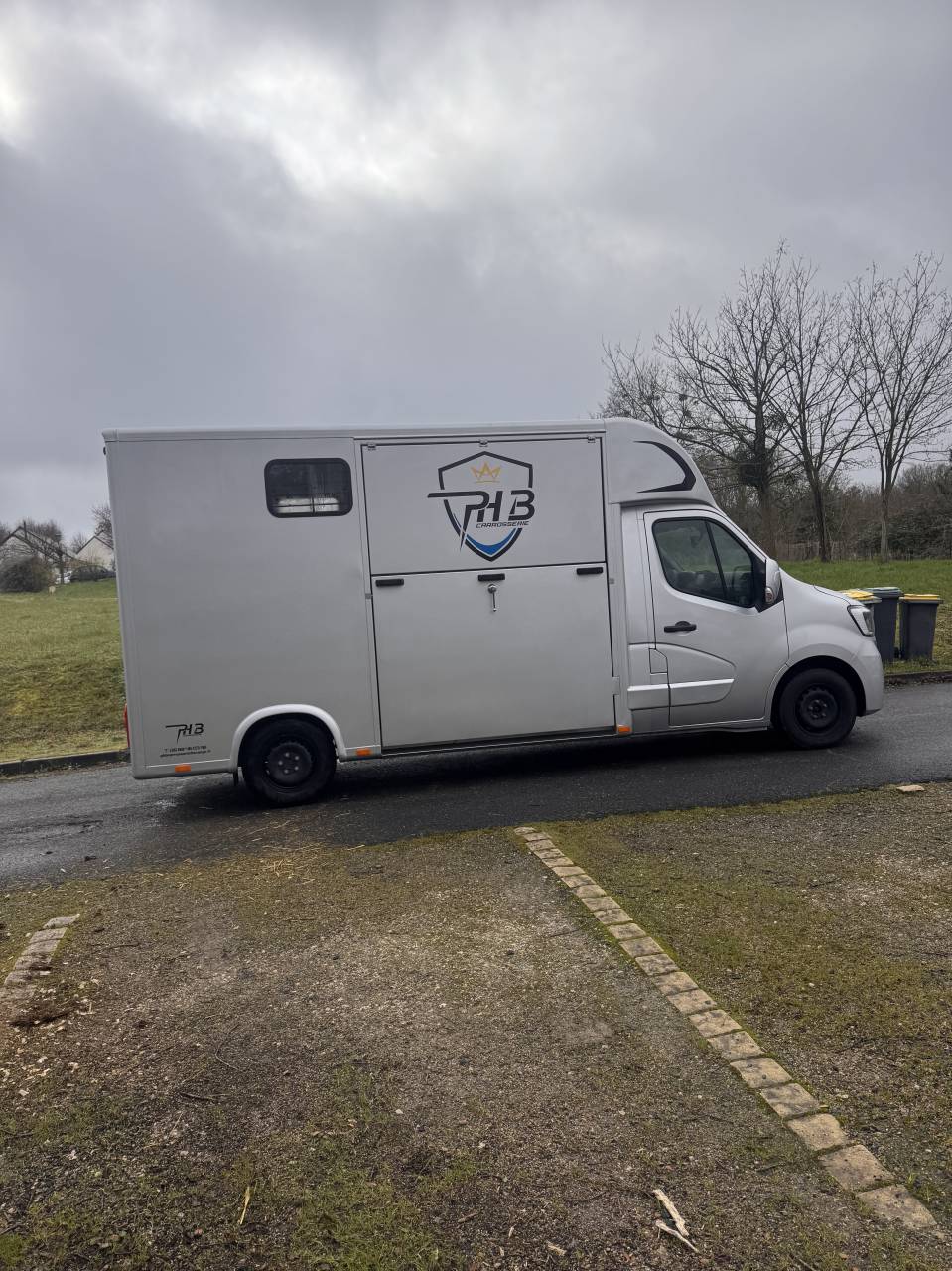  Vends Renault Master VL 2.3 DCI 180 ch - 20 000 km