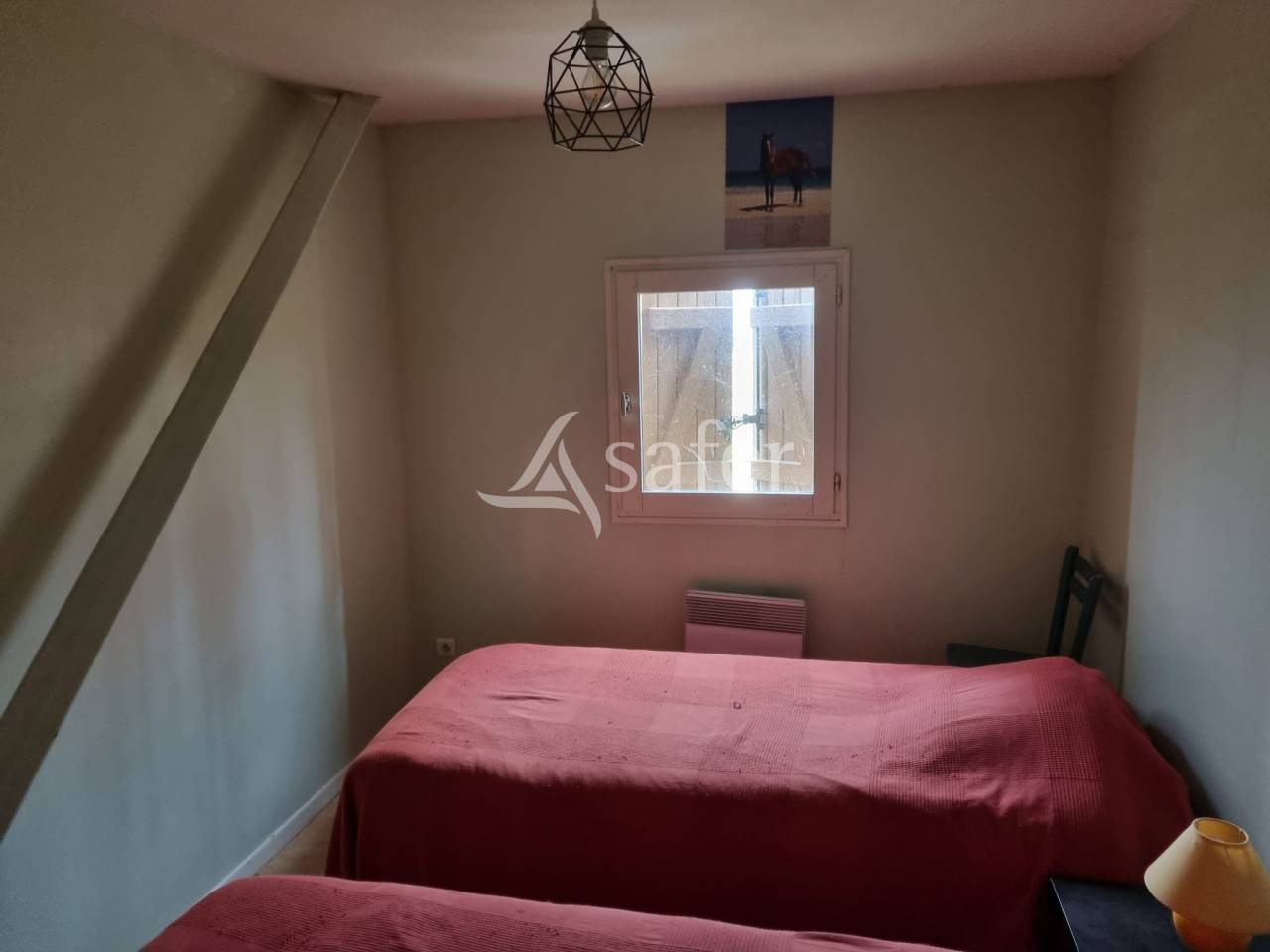 Propri&eacute;t&eacute; &eacute;questre avec habitation sur 12 hectares - Proche T