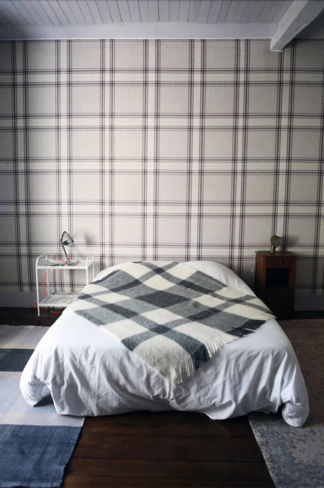 Manoir du XVIeme , 2 corps de ferme, &eacute;tang, 22 ha 