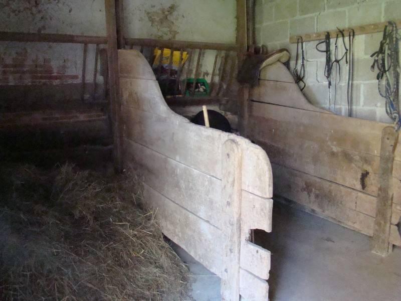 Manoir du XVIeme , 2 corps de ferme, &eacute;tang, 22 ha 