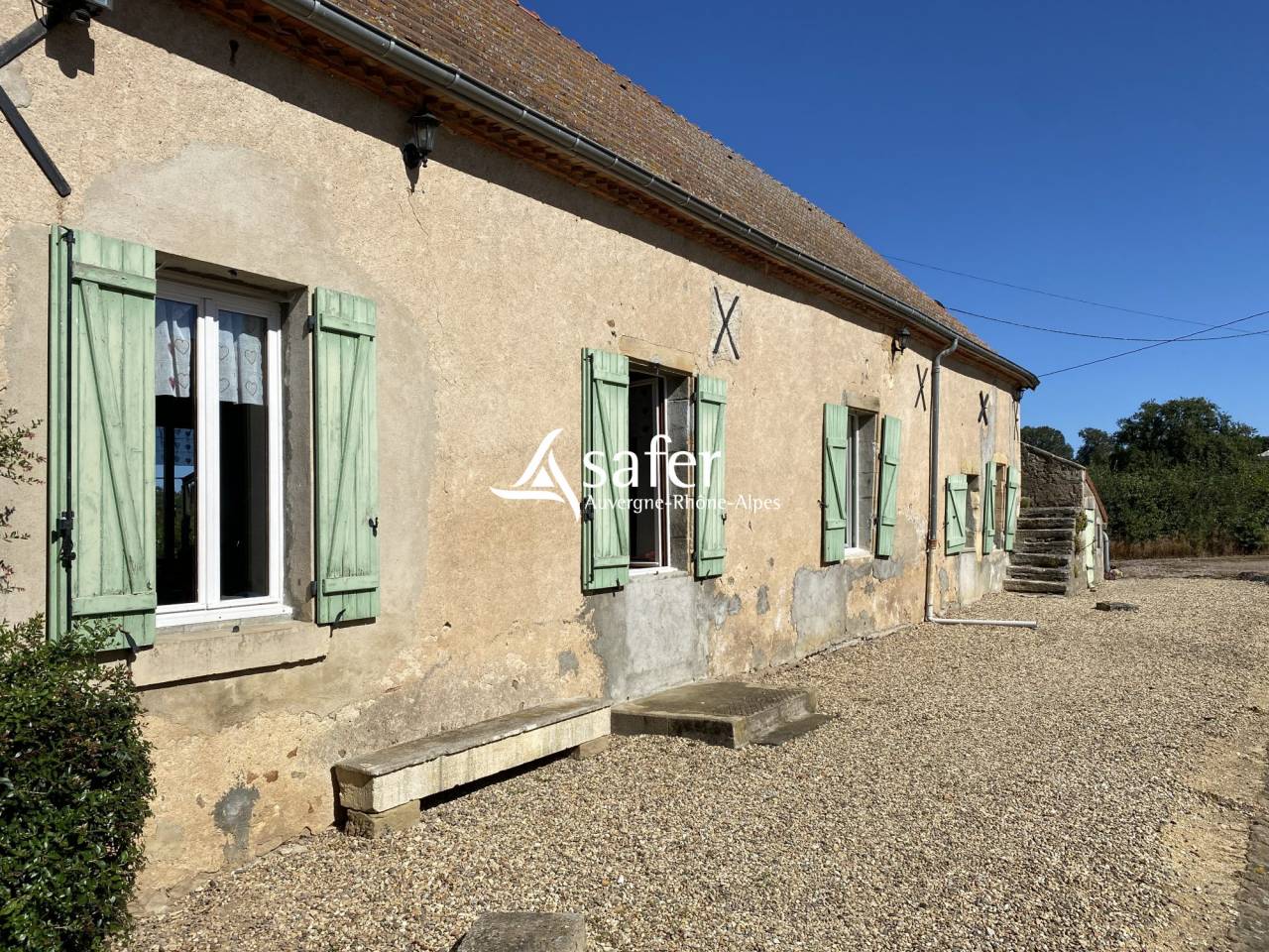 Exploitation avicole / bovin - Secteurs Moulin Montlu&ccedil;on